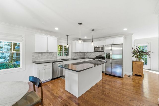 4 Weld St, Boston, MA 02131
