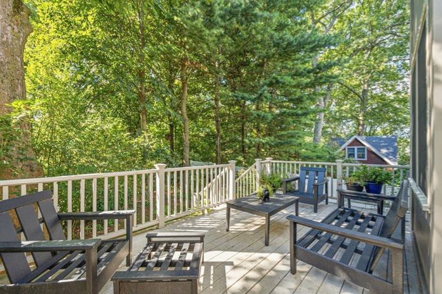 4 Weld St, Boston, MA 02131