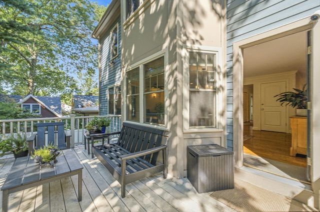 4 Weld St, Boston, MA 02131