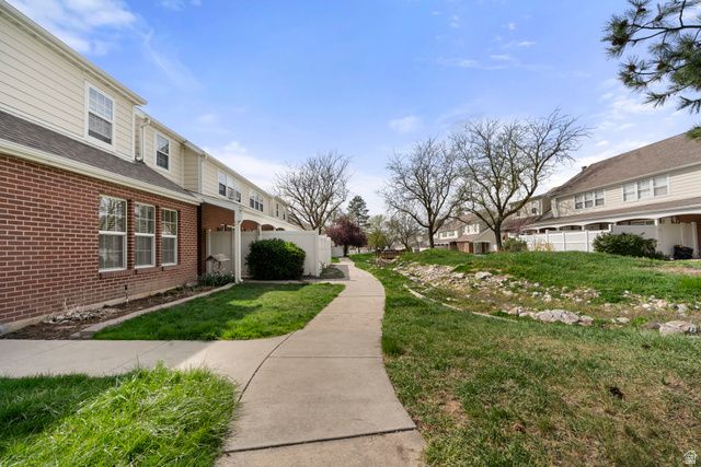 165 W PHEASANTBROOK DR., Centerville, UT 84014