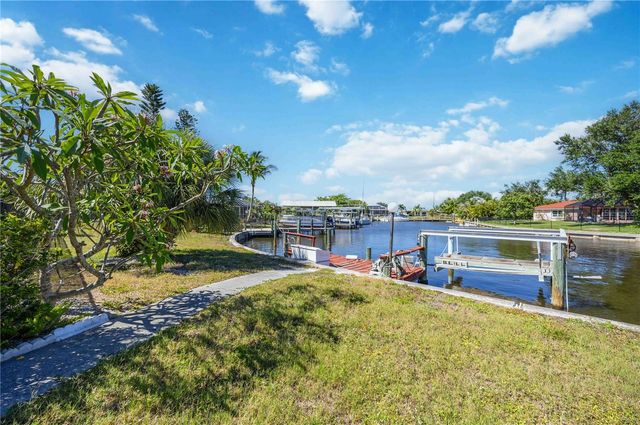 154 MORGAN LANE SE, Port Charlotte, FL 33952