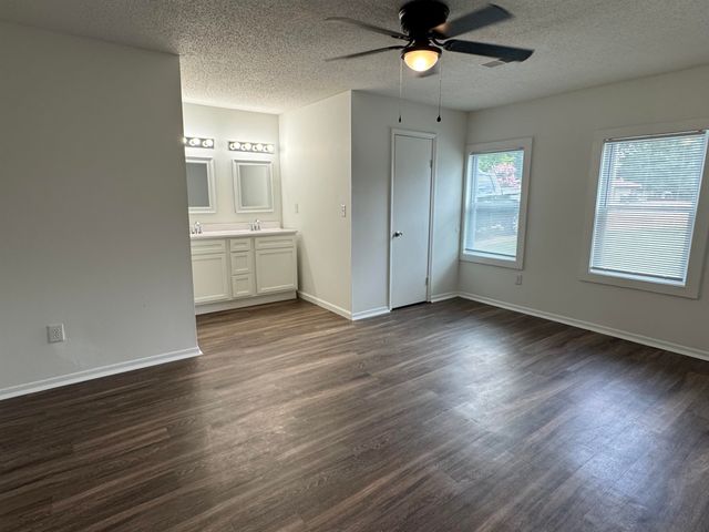 4999 TRADEWIND TER, Memphis, TN 38118