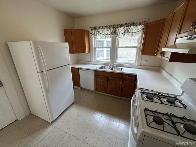 394 Taunton Place 2, Buffalo, NY 14216