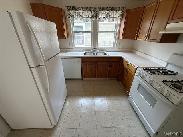 394 Taunton Place 2, Buffalo, NY 14216