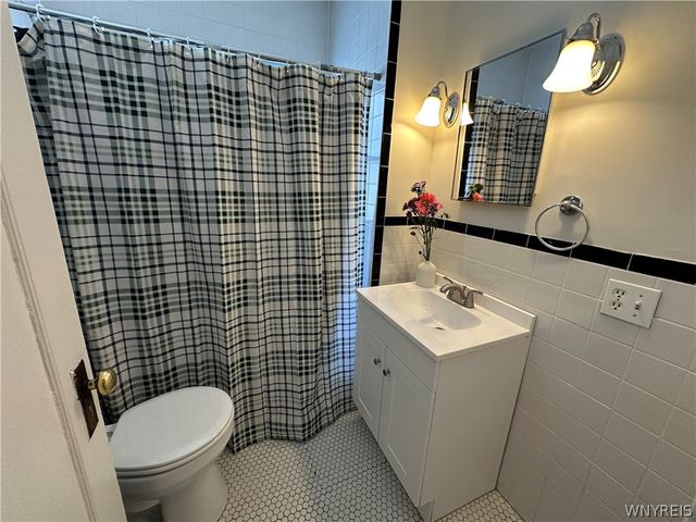394 Taunton Place 2, Buffalo, NY 14216