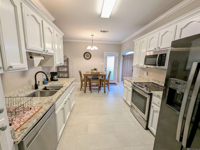 14292 Parkview Dr, Prairieville, LA 70769