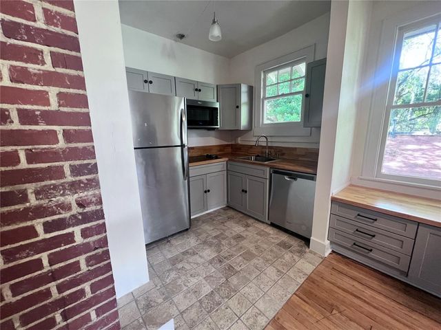 204 NW 3RD STREET, Gainesville, FL 32601