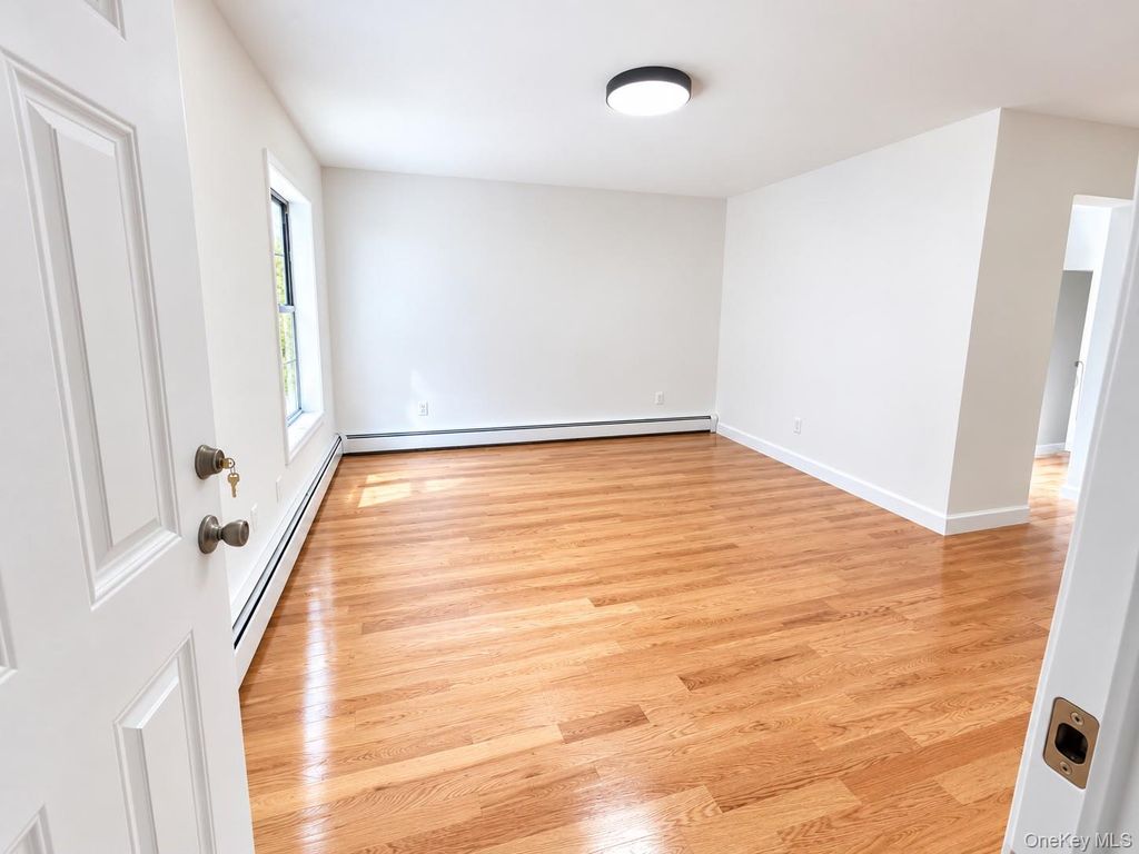 2105 Seward Avenue, Bronx, NY 10473 — photo 4