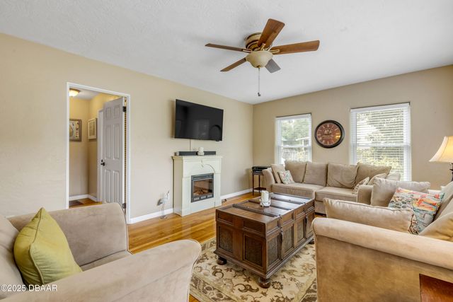 113 9th Street, New Smyrna Beach, FL 32168