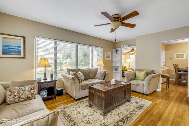 113 9th Street, New Smyrna Beach, FL 32168