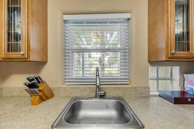 113 9th Street, New Smyrna Beach, FL 32168