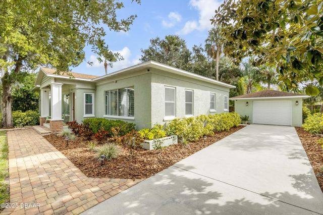 113 9th Street, New Smyrna Beach, FL 32168