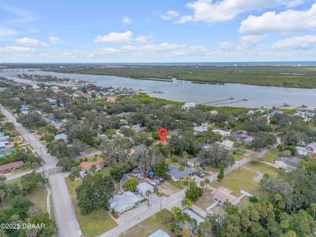 113 9th Street, New Smyrna Beach, FL 32168