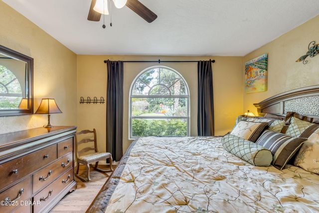 113 9th Street, New Smyrna Beach, FL 32168