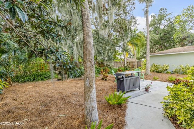 113 9th Street, New Smyrna Beach, FL 32168