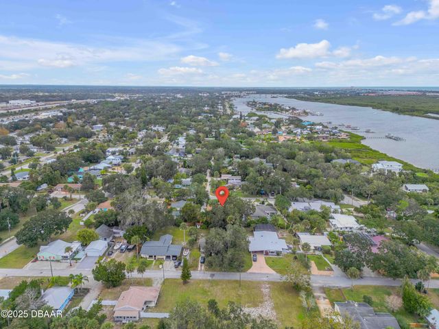 113 9th Street, New Smyrna Beach, FL 32168