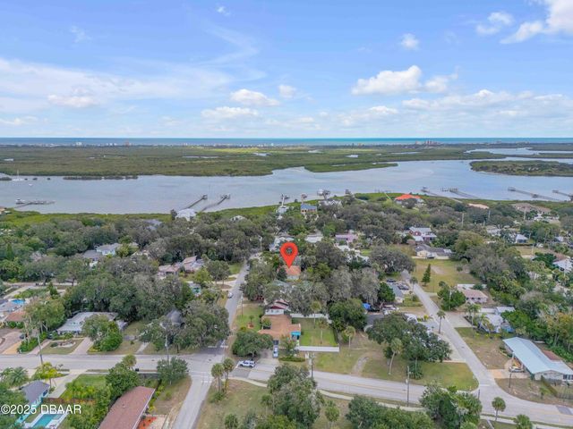 113 9th Street, New Smyrna Beach, FL 32168