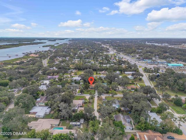 113 9th Street, New Smyrna Beach, FL 32168
