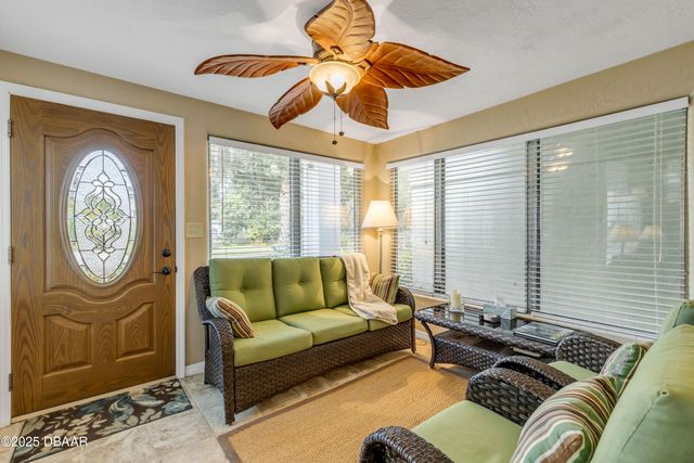 113 9th Street, New Smyrna Beach, FL 32168