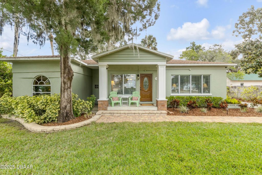 113 9th Street, New Smyrna Beach, FL 32168