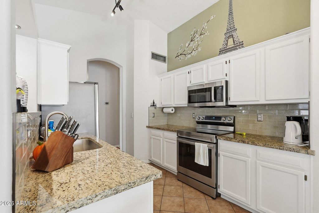 677 N EL DORADO Drive, Gilbert, AZ 85233 — photo 3