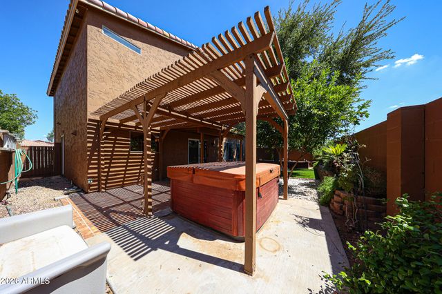 6276 S Nash Way, Chandler, AZ 85249