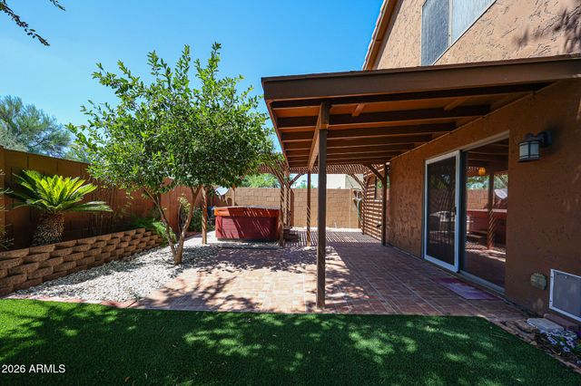 6276 S Nash Way, Chandler, AZ 85249