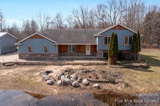 4230 Fenwick Drive, Dorr, MI 49323