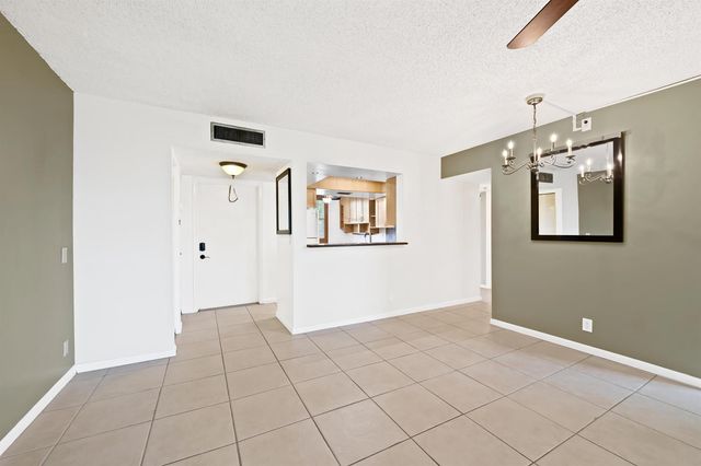 7350 NW 18th Street 207, Margate, FL 33063