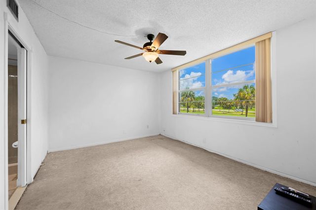 7350 NW 18th Street 207, Margate, FL 33063