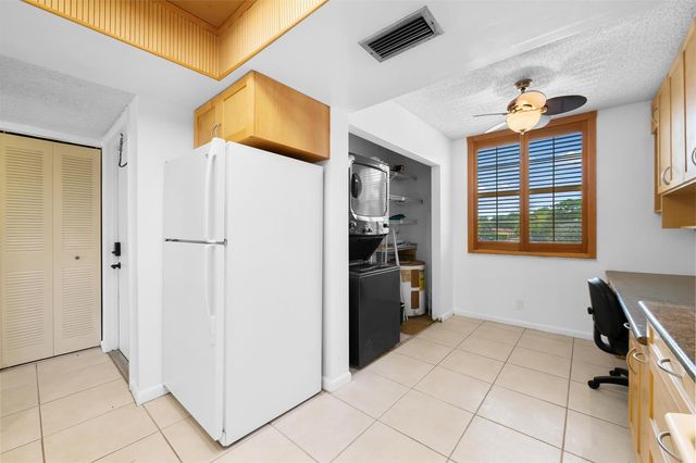 7350 NW 18th Street 207, Margate, FL 33063