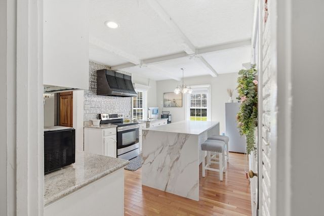 16 Allen Street, Northborough, MA 01532