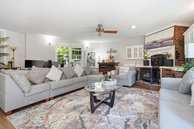 16 Allen Street, Northborough, MA 01532