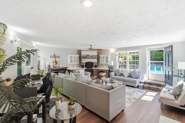 16 Allen Street, Northborough, MA 01532