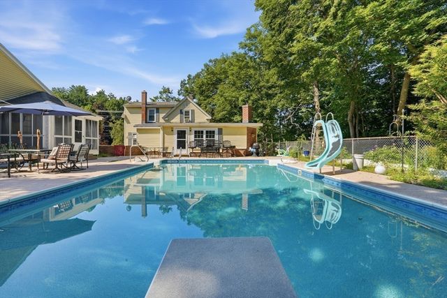 16 Allen Street, Northborough, MA 01532
