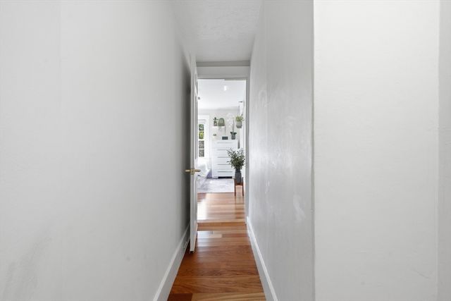 16 Allen Street, Northborough, MA 01532
