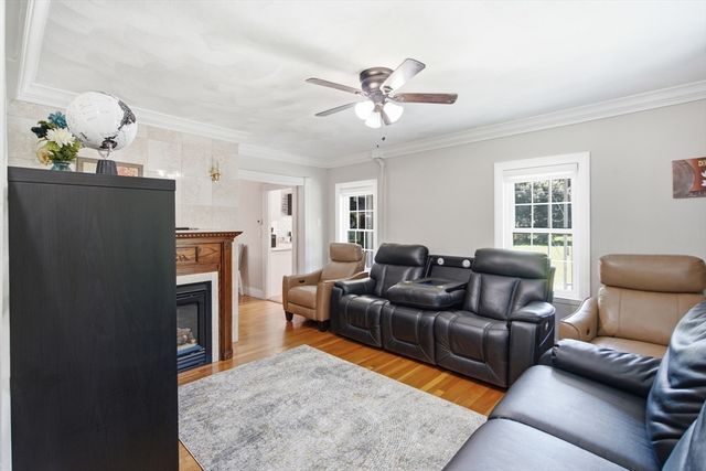 16 Allen Street, Northborough, MA 01532