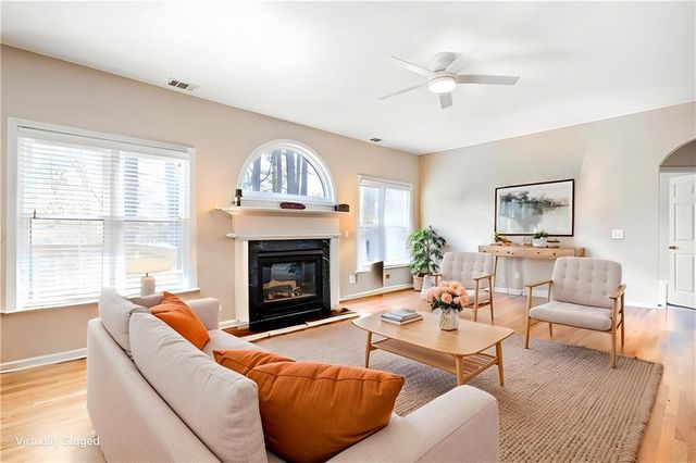 3130 Brookeview Lane NW, Kennesaw, GA 30152