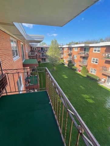 5440 W Windsor Avenue 3A, Chicago, IL 60630