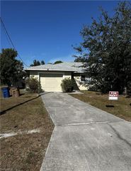 4746 15th ST SW, Lehigh Acres, FL 33973