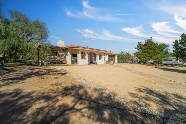 5731 Braeloch St, Acton, CA 93510