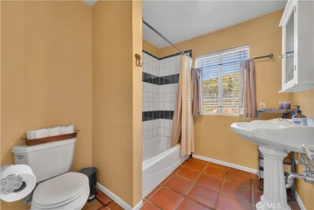 5731 Braeloch St, Acton, CA 93510