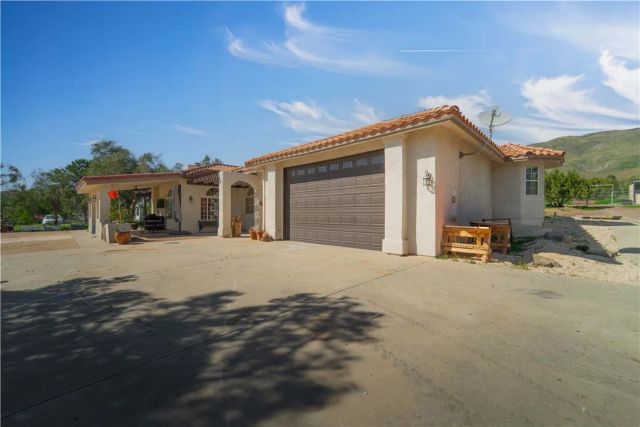 5731 Braeloch St, Acton, CA 93510