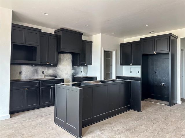 1242 Copper Ridge Circle, Piedmont, OK 73078