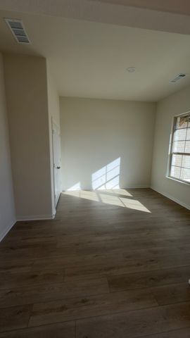 3503 Helena Street, Gainesville, TX 76240