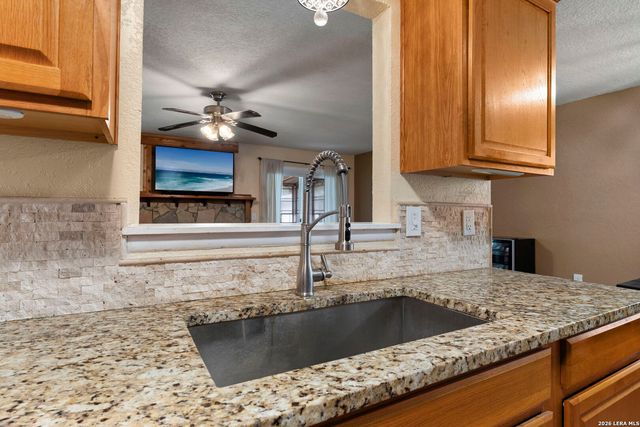 6126 HOPES FERRY ST, San Antonio, TX 78233