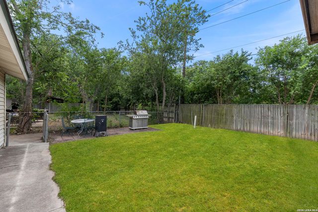 6126 HOPES FERRY ST, San Antonio, TX 78233