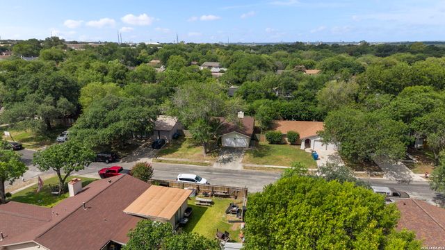 6126 HOPES FERRY ST, San Antonio, TX 78233
