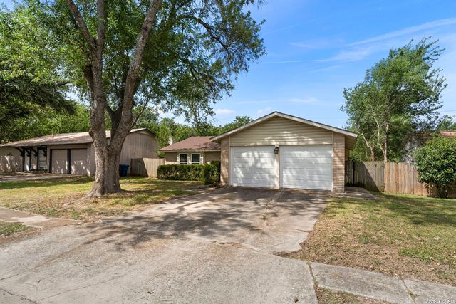 6126 HOPES FERRY ST, San Antonio, TX 78233