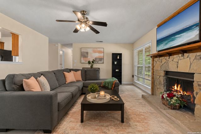 6126 HOPES FERRY ST, San Antonio, TX 78233